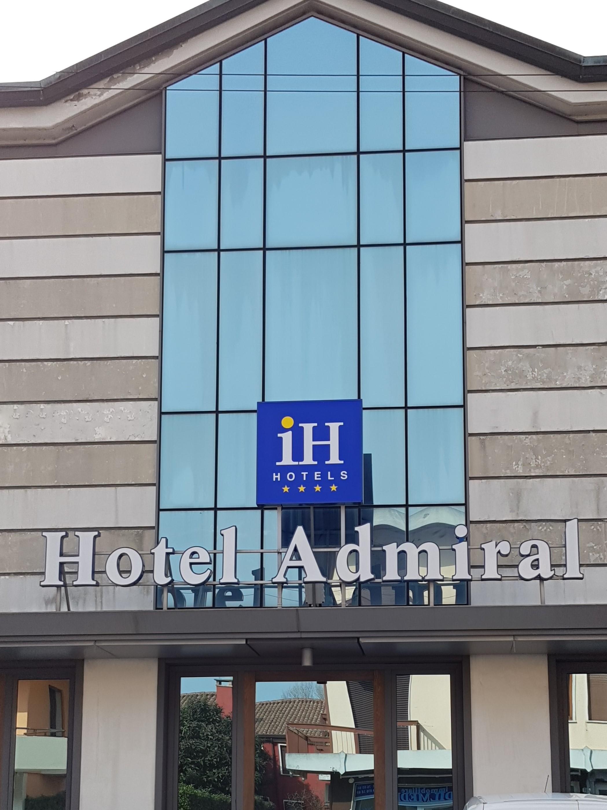 Ih Hotels Padova Admiral Exteriör bild